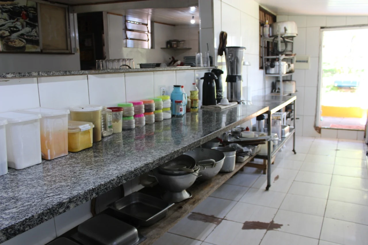 Cozinha organizada da Chácara dos Ypes